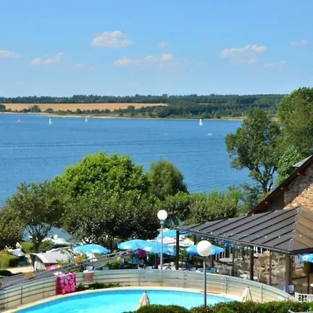 Zecamping 4 Etoiles Chiens Acceptes Tennis Piscine Chauffee Lyxtält Salles-Curan