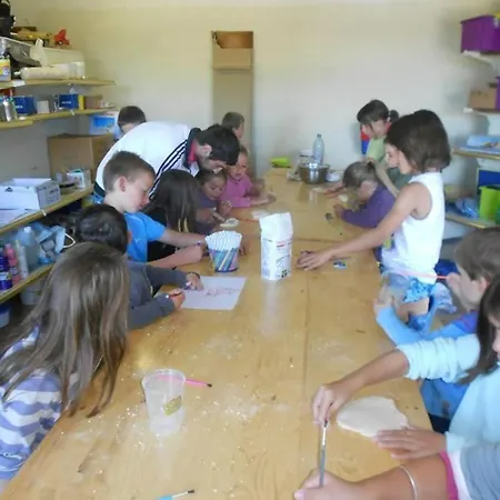 Zecamping 4 Etoiles Chiens Acceptes Tennis Piscine Chauffee 4*