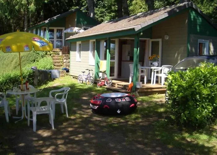 Zecamping 4 Etoiles Chiens Acceptes Tennis Piscine Chauffee خيمة فخمة Salles-Curan