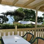 ラグジュアリーテント Zecamping 4 Etoiles Chiens Acceptes Tennis Piscine Chauffee 4*