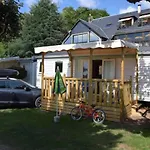 Zecamping 4 Etoiles Chiens Acceptes Tennis Piscine Chauffee ラグジュアリーテント