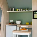 Zecamping 4 Etoiles Chiens Acceptes Tennis Piscine Chauffee ラグジュアリーテント