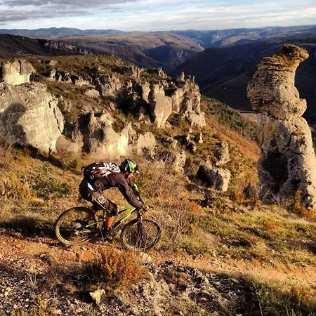 4 Etoiles - Piscine - Ccahice * Salles-Curan