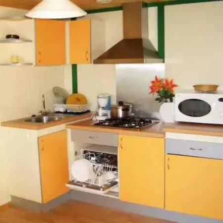 4 Etoiles - Piscine - Ccahice Salles-Curan