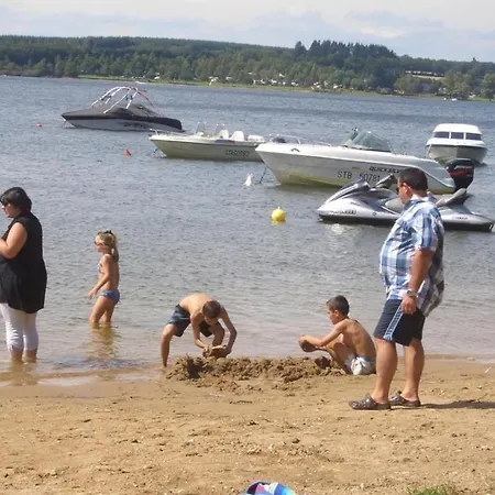 Lüks kamp alanı Zecamping 4 Etoiles Chiens Acceptes Tennis Piscine Chauffee Salles-Curan