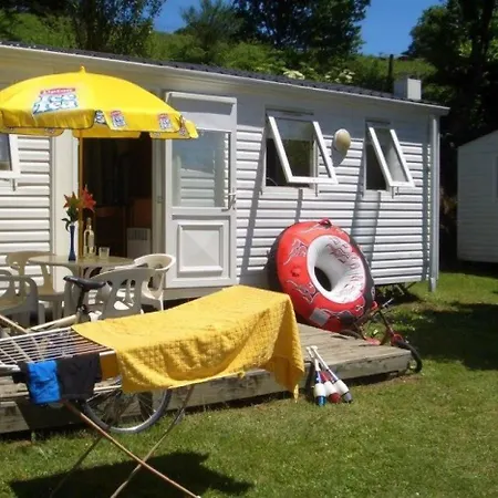 Zecamping 4 Etoiles Chiens Acceptes Tennis Piscine Chauffee Lüks kamp alanı 4*