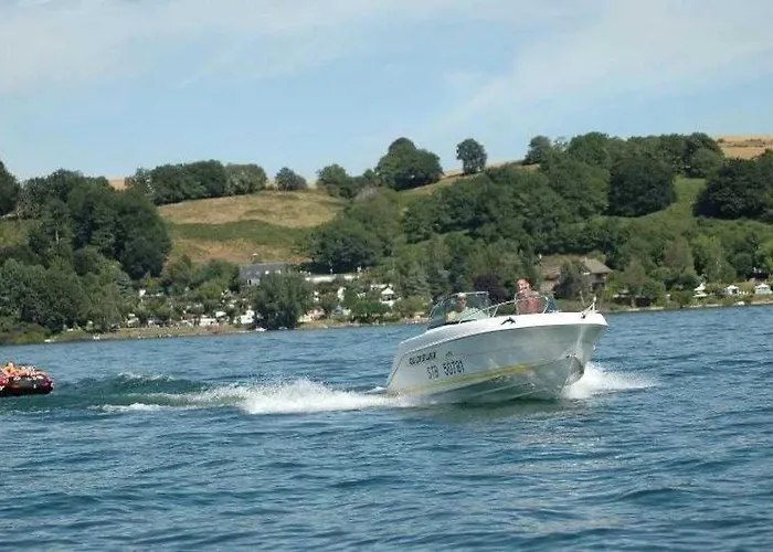 Zecamping 4 Etoiles Chiens Acceptes Tennis Piscine Chauffee