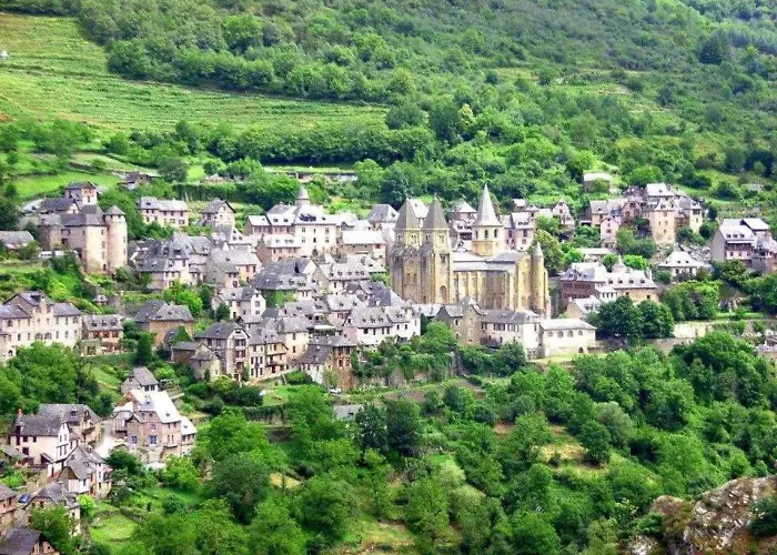 Luxe tent Zecamping 4 Etoiles Chiens Acceptes Tennis Piscine Chauffee Salles-Curan