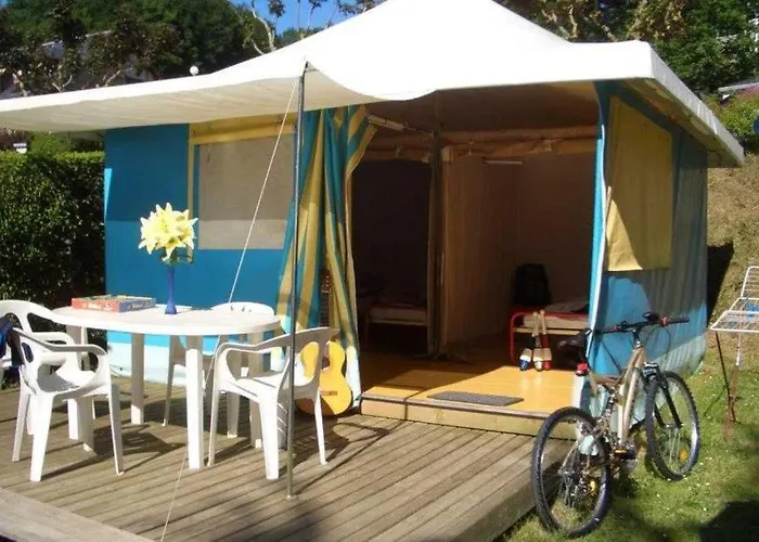 Luxury tent Zecamping 4 Etoiles Chiens Acceptes Tennis Piscine Chauffee 4*