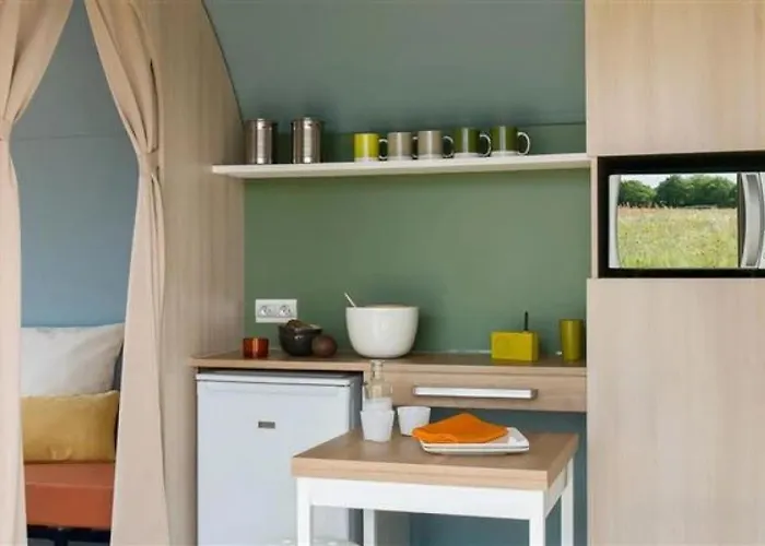 Zecamping 4 Etoiles Chiens Acceptes Tennis Piscine Chauffee Luxe tent